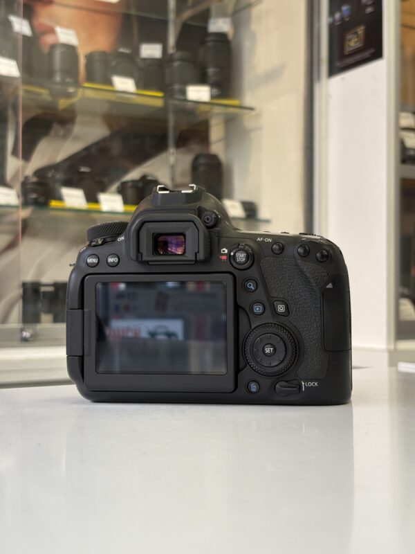 CANON EOS 6D II (24791) – Image 4