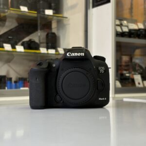 CANON 7D II (22186)