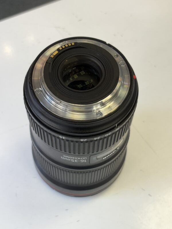 CANON EF 16-35 F/2.8 III (24206) – Image 2