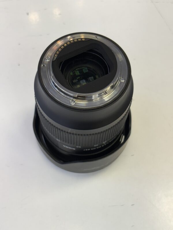 SIGMA 28-70 F/2.8 DG DN (24850) – Image 3