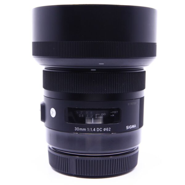 OCCASION SIGMA DC 30 mm f/1,4 HSM Art POUR CANON + BOITE