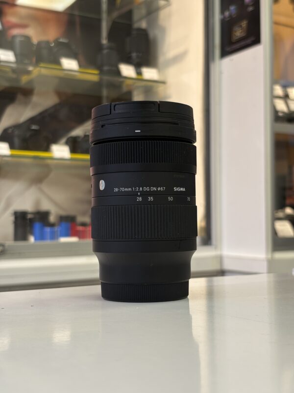 SIGMA 28-70 F/2.8 DG (24850)