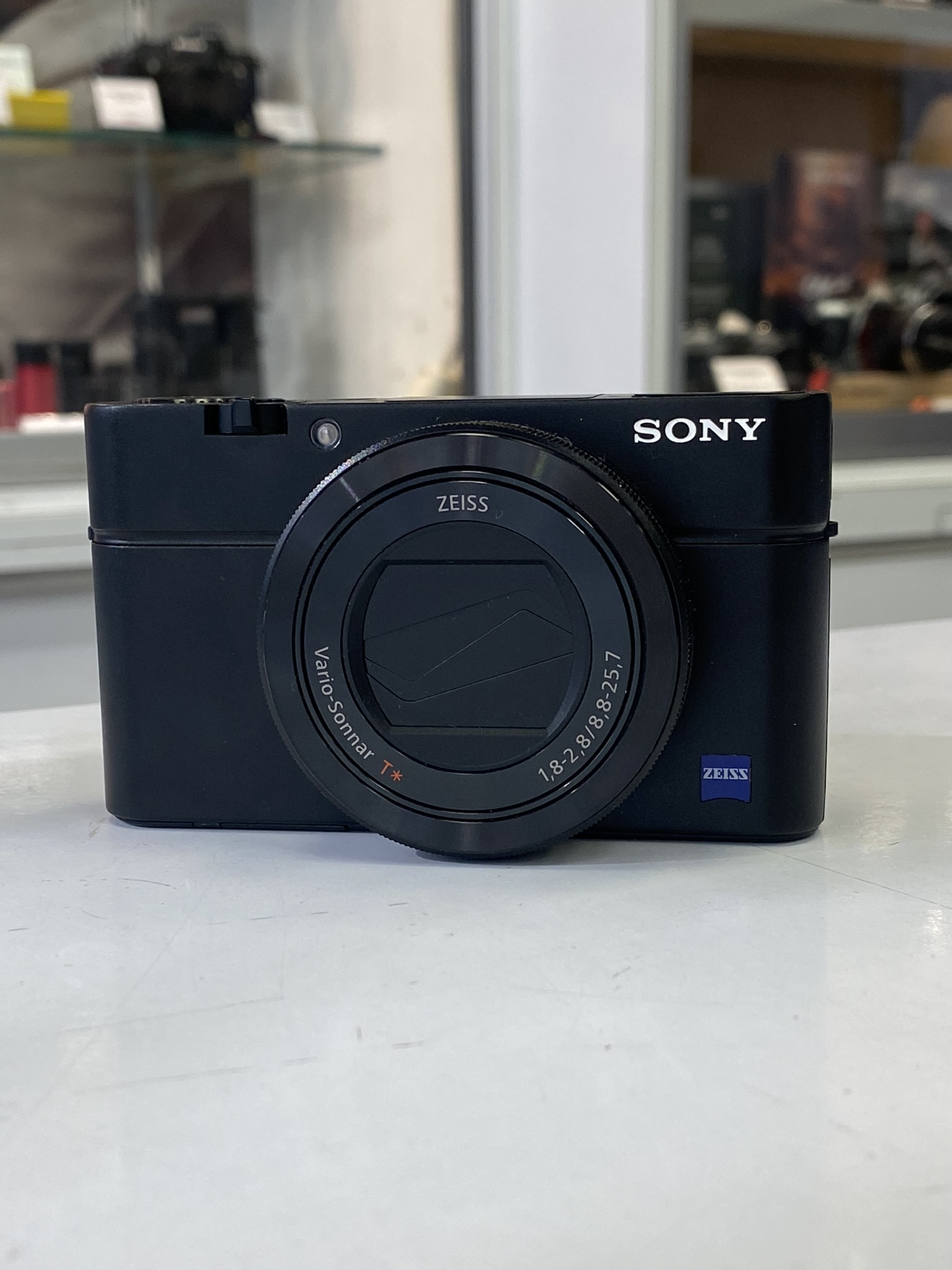 Sony Cyber-shot RX100 III (25163)