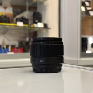 Panasonic Lumix 25 mm f/1.7