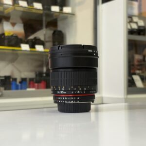 Samyang 85 mm f/1.4 MF (24758)