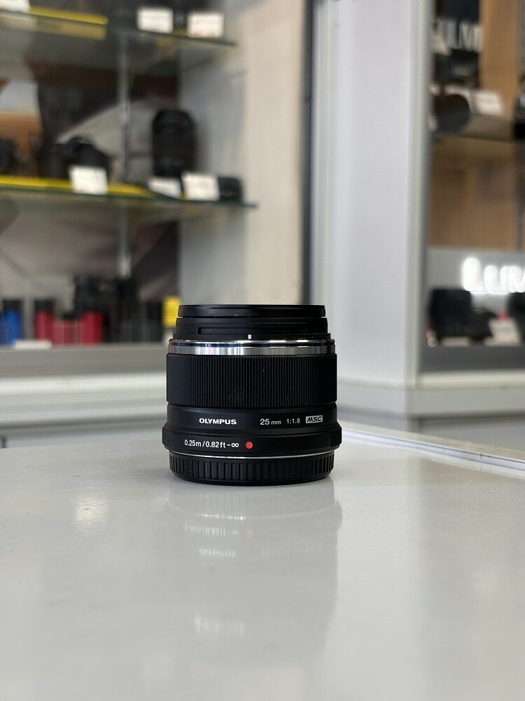 Olympus M.Zuiko 25 mm f/1.8 (24599)