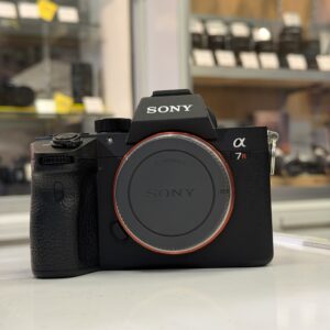 Sony A7R III – Hybride plein format (25046)