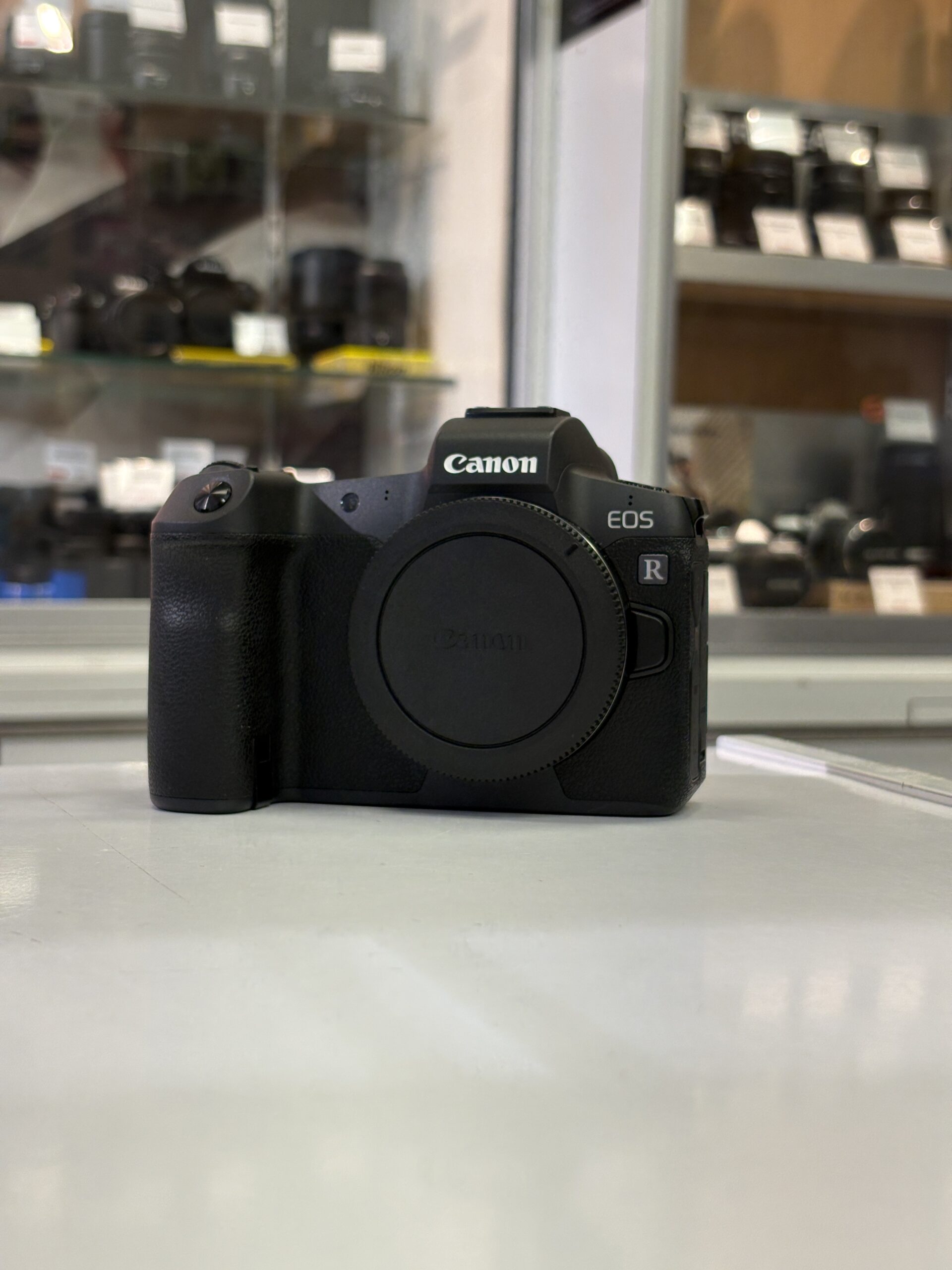 Canon EOS R (25711)