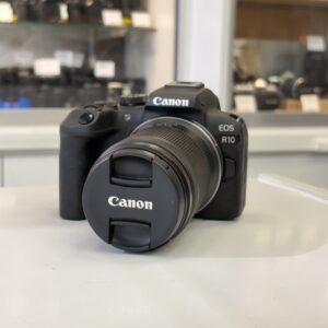 Canon EOS R10 + RF-S 18-150 mm f/3.5-6.3 IS STM (25717)