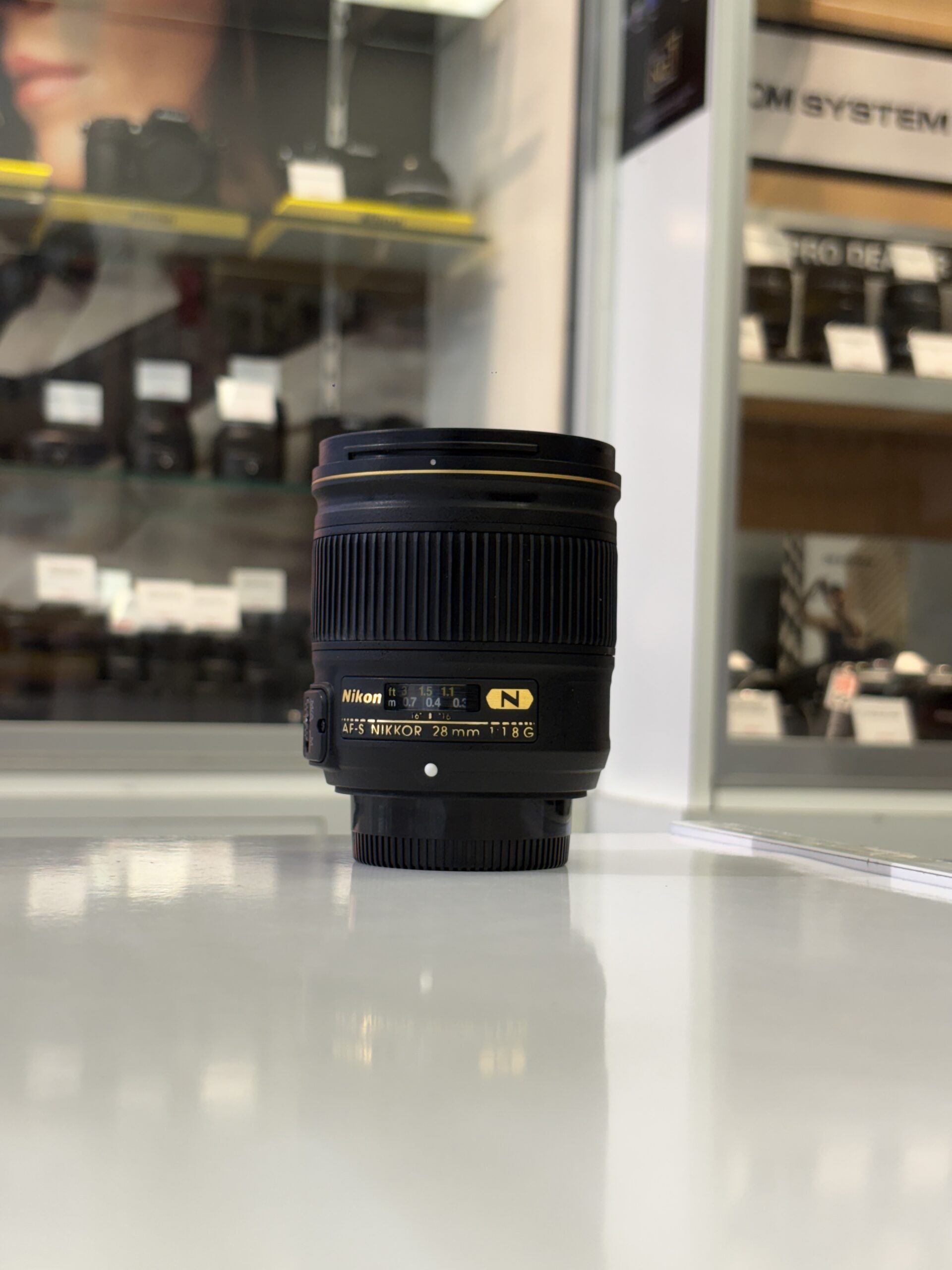 Nikon AF-S 28 mm f/1.8G (20320)