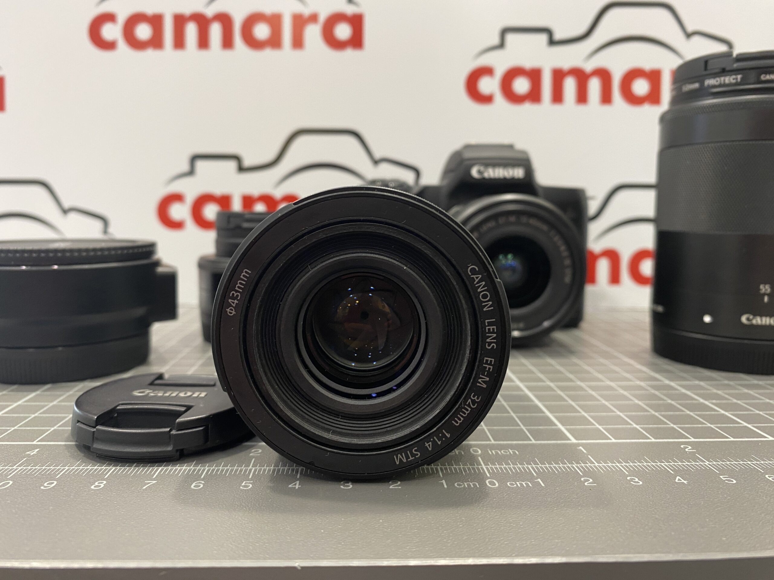 CANON M50 + 15-45 f/3.5-5.6 + 32mm F/1.4 + 22mm F/2 + 55-200 F/4.5-6.3 + Bague d'adaptation EF – Image 3